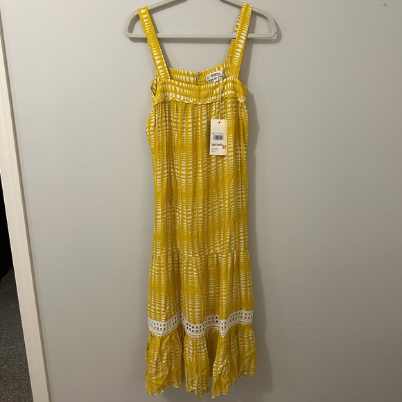 Yellow and White Sundress - Picture 2 of 9